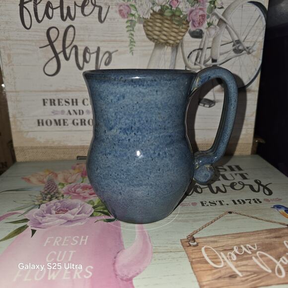 Windsong Pottery Studio NC Blue Mug Signed Windsong 4.5" Tall - Picture 1 of 5